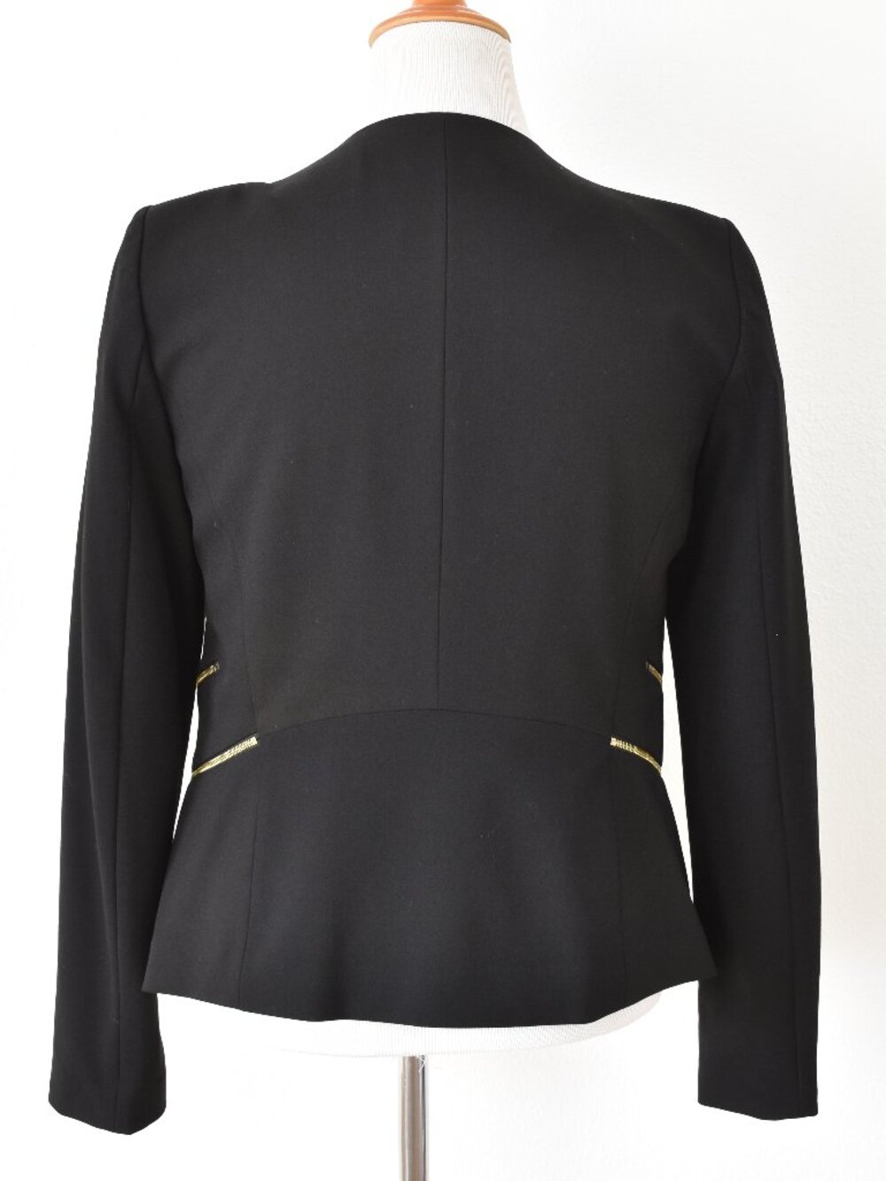 Calvin Klein Open Front Blazer Black with Zipper Detail - 12 - Picture 5 of 9